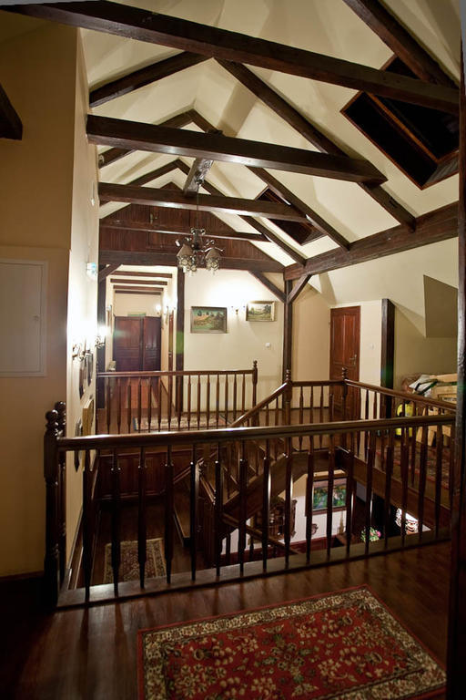 Dwor Na Wichrowym Wzgorzu Bed and Breakfast Przybysławice Eksteriør billede