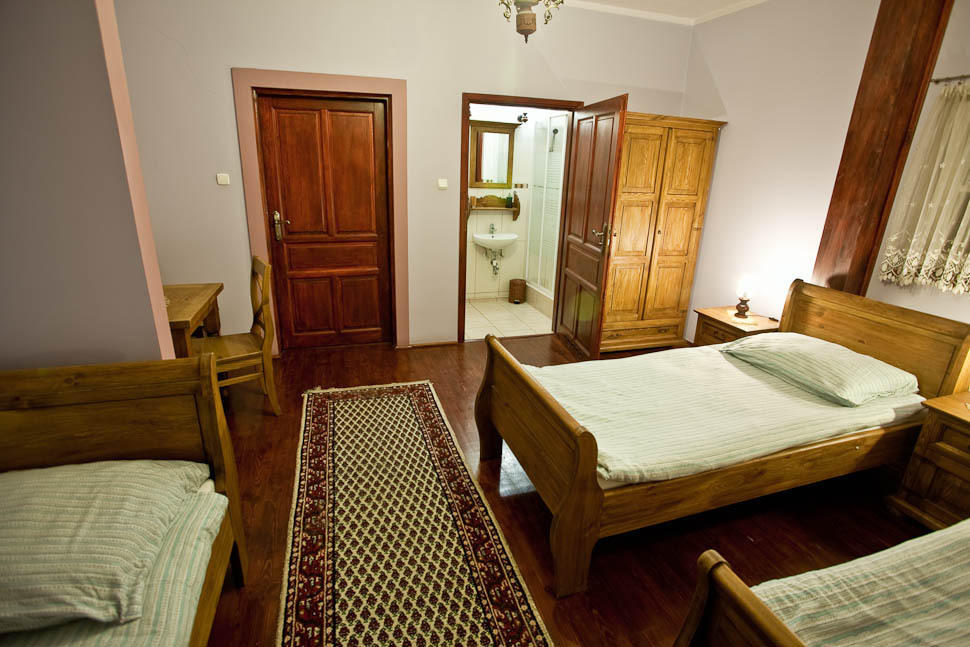 Dwor Na Wichrowym Wzgorzu Bed and Breakfast Przybysławice Eksteriør billede