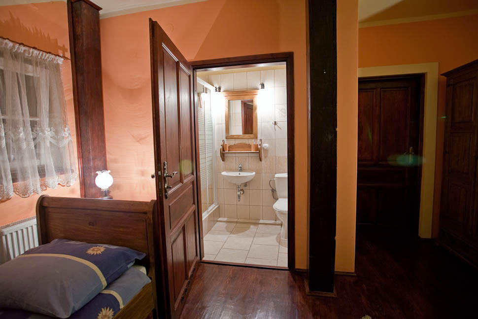 Dwor Na Wichrowym Wzgorzu Bed and Breakfast Przybysławice Eksteriør billede