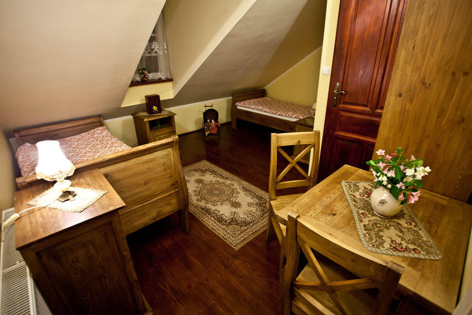 Dwor Na Wichrowym Wzgorzu Bed and Breakfast Przybysławice Eksteriør billede